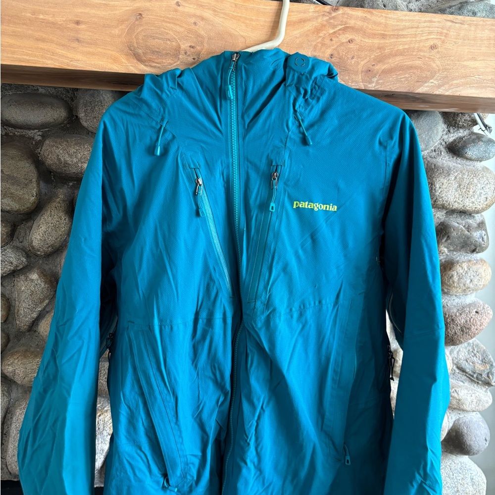 Patagonia Teal and Yellow Women's Jacket
